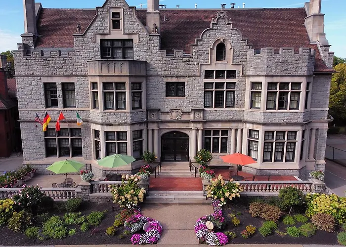 Mansions On Fifth