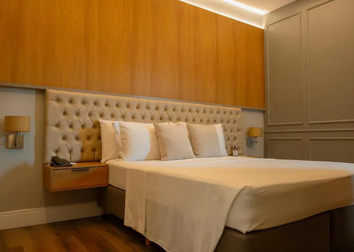 Hotel Equinocios Executive