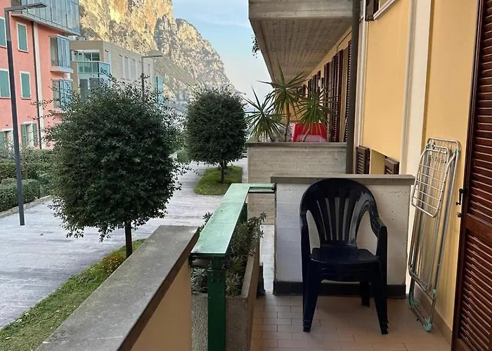 Antica Campione Rooms & Hostel