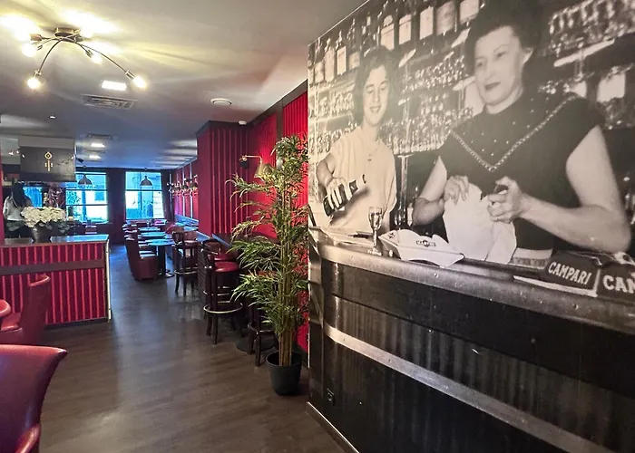 Le Divona Hotel & Bar Au Coeur De Divonne-Les-Bains
