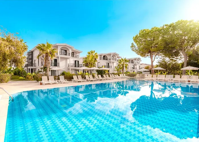 La Benata Beach Hotel