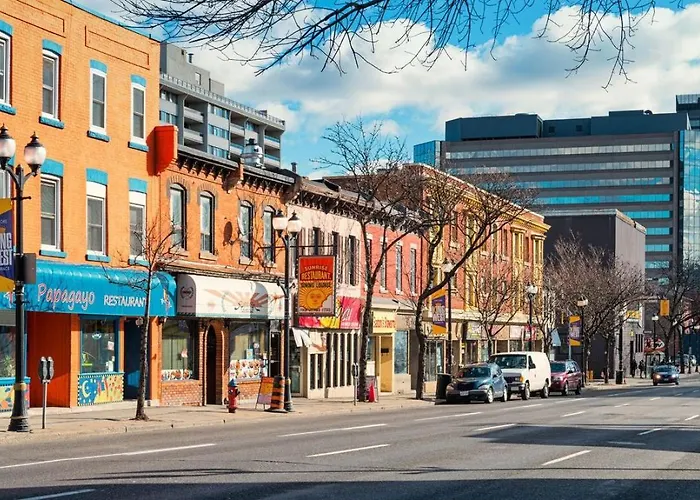 Signature Stay Inn & Suites - Downtown Hamilton
