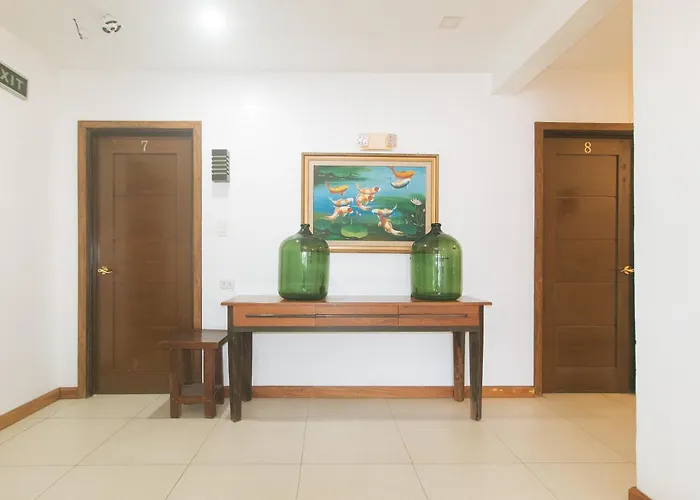 Reddoorz Premium At Casa Lenidarose