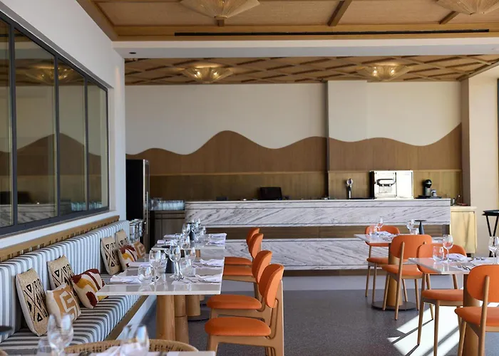 Oros Luxury Beach Resort