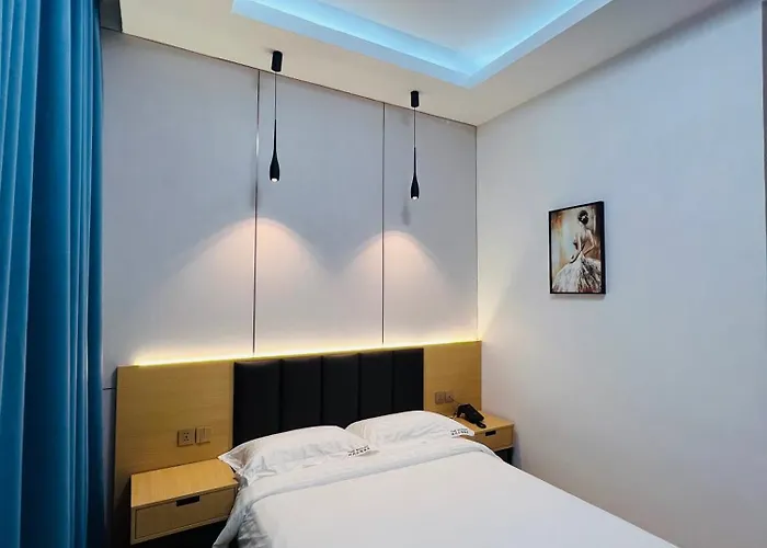 Times Mansion Hotel Queen Room