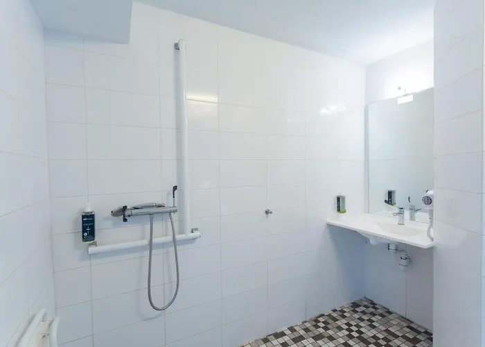 Brit Hotel Essentiel Tours Nord