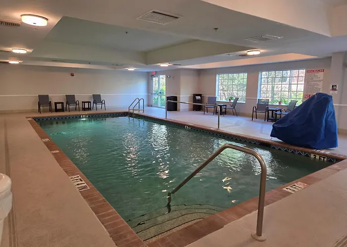 Stay Well Inn & Suites