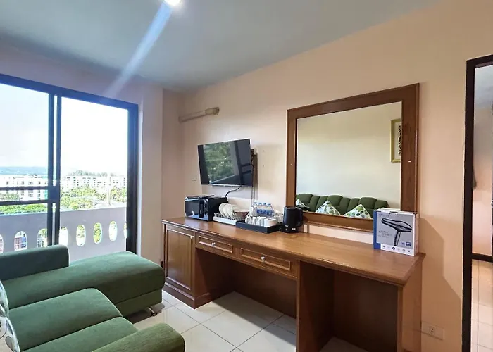 Surin Sunset Hotel - SHA