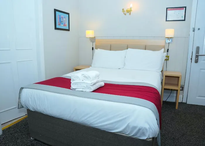 Broadfield Park Hotel By Belvilla