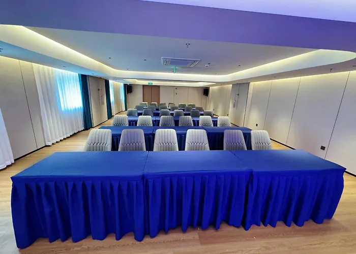 Jinglai Select Hotel - Jing'An Daning Lingshi Park Branch