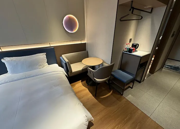 Jinglai Select Hotel - Jing'An Daning Lingshi Park Branch