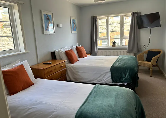 The Yacht Inn