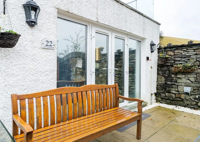 Waterhead Bath Suites - Parking And Light Breakfast