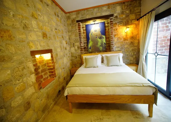 Atrium Suites Tas Konak