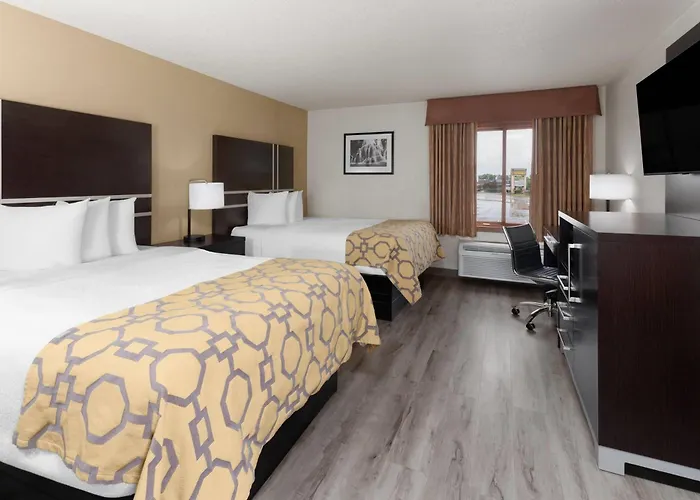 Baymont By Wyndham Green Bay