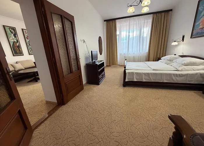 Erney Laz Hotel