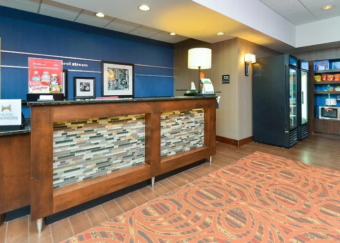Hampton Inn Chicago-Carol Stream
