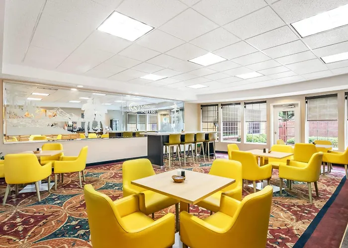 Comfort Suites Clackamas