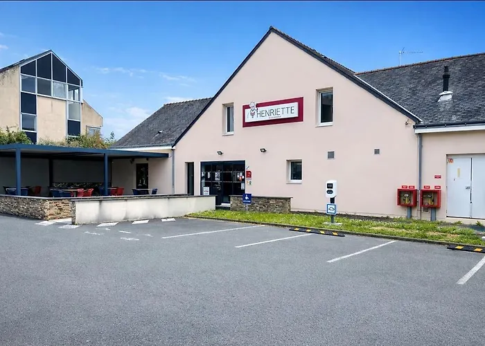Logis Hotel Angers Sud