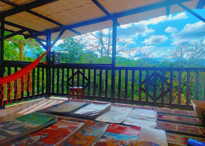 Waka Maru Guest House