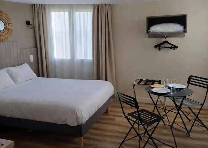 Kyriad Angouleme Nord Champniers- Hotel & Residence