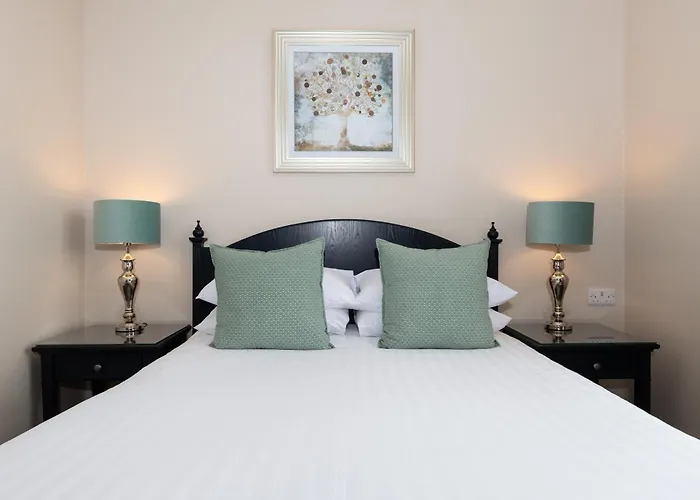 Sunbank House Metro Hotel