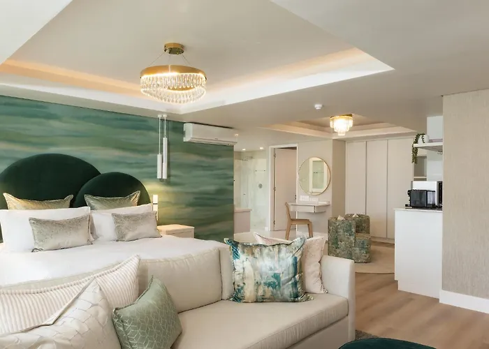 Views Boutique Hotel & Spa