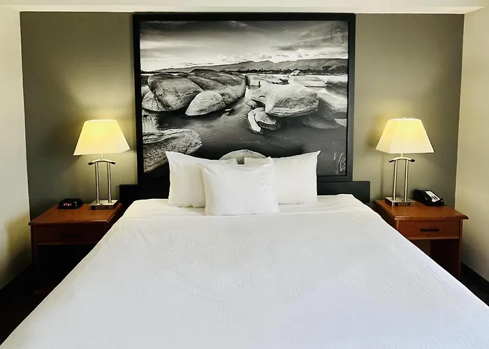 Super 8 By Wyndham Grande Prairie