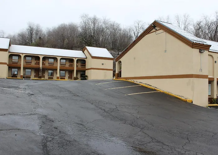 Super 8 By Wyndham Fort Chiswell Wytheville Area