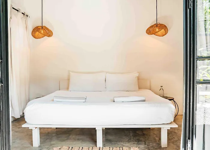 La Negra Surf Hotel