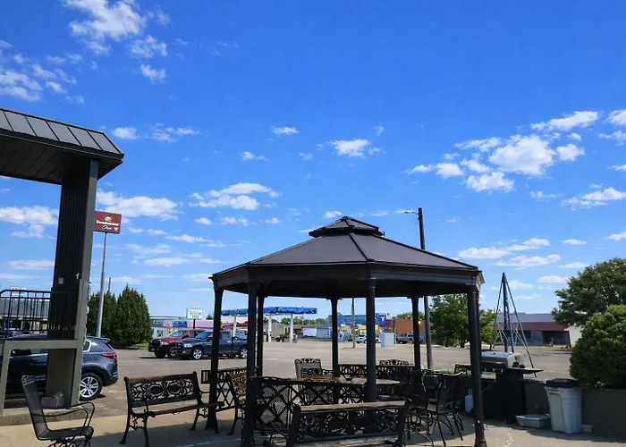 Sundowner Inn Forsyth I 94
