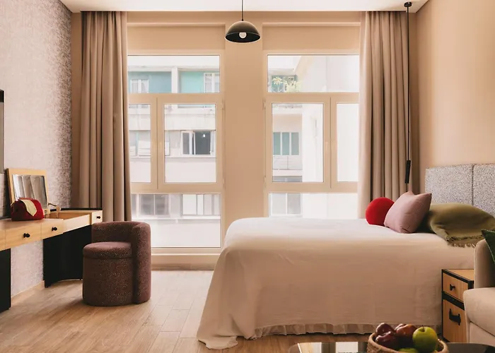 Saint J Hotel By Brassbell