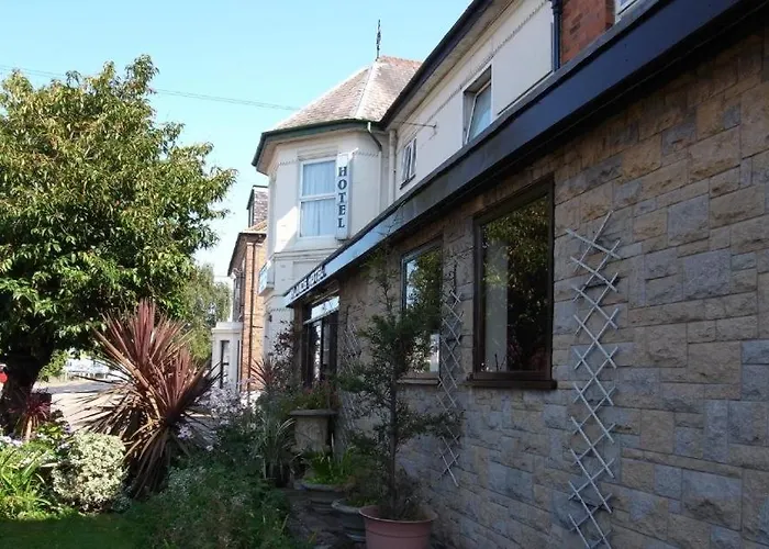 Hylands Hotel Double Room With Shared Bathroom & Free Parking
