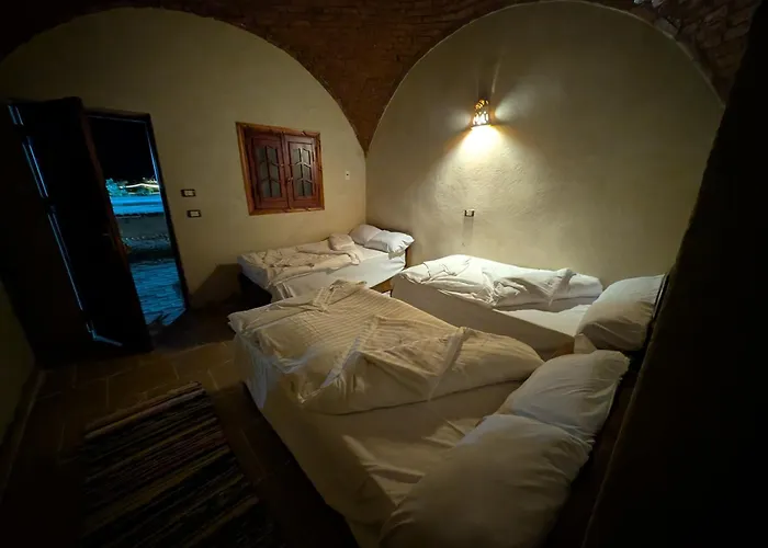 Wonder Bird Hotel