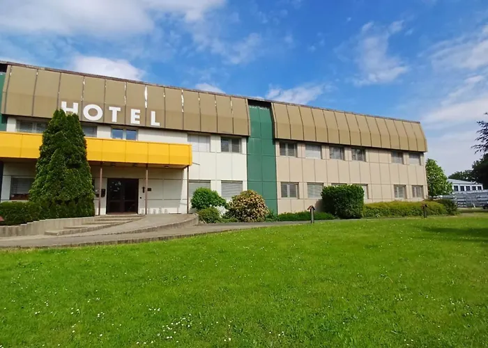 Hotel am Lärchenberg I Frühstück, WLAN, Parkplatz