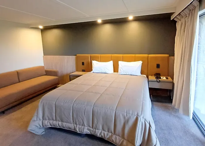Distinction Mackenzie Country Hotel
