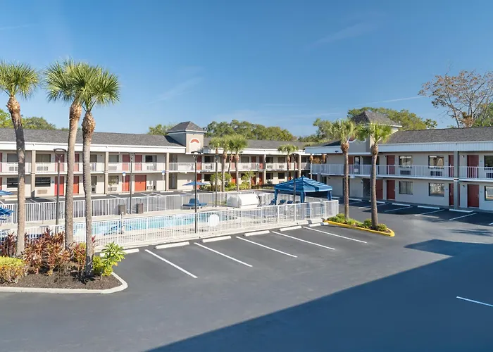 Hotel South Tampa & Suites