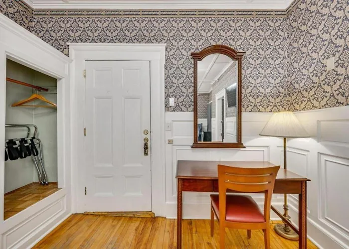 Thayers Inn