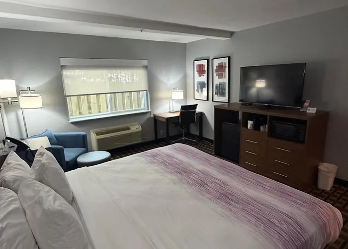 Americinn By Wyndham Woodstock Il