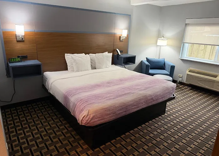 Americinn By Wyndham Woodstock Il