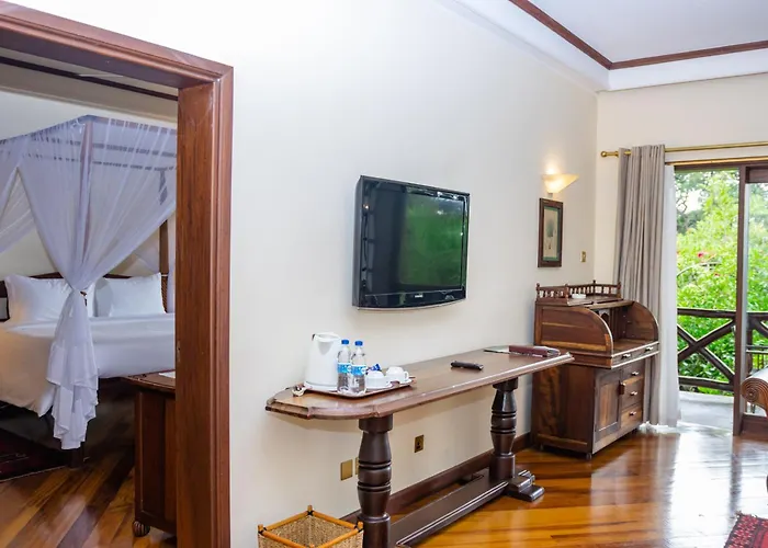 Safari Park Hotel
