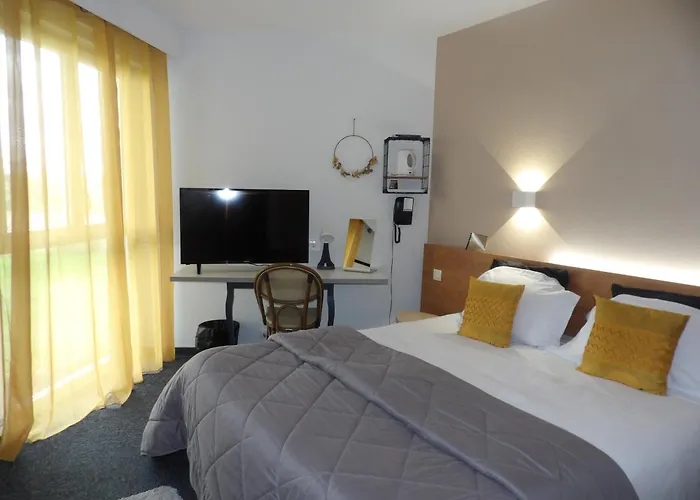 Logis Hotel Restaurant Le Jardin Delice