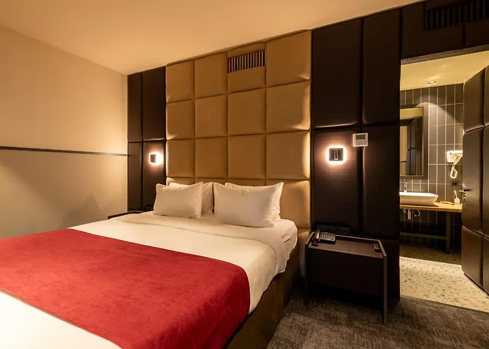 Nobo - Hotel In Old Tbilisi