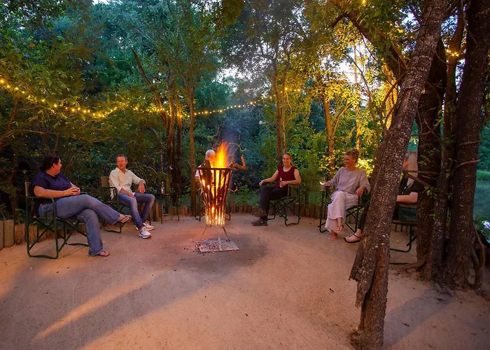 Kingfisher Creek Safari Lodge