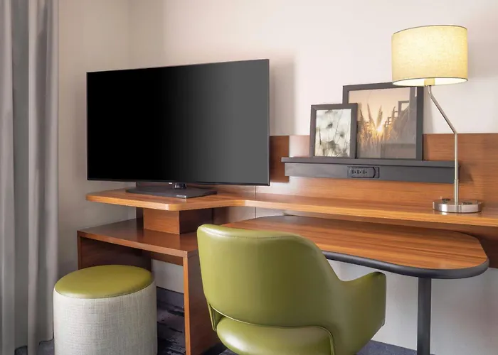 Fairfield Inn & Suites By Marriott Cape Cod Hyannis