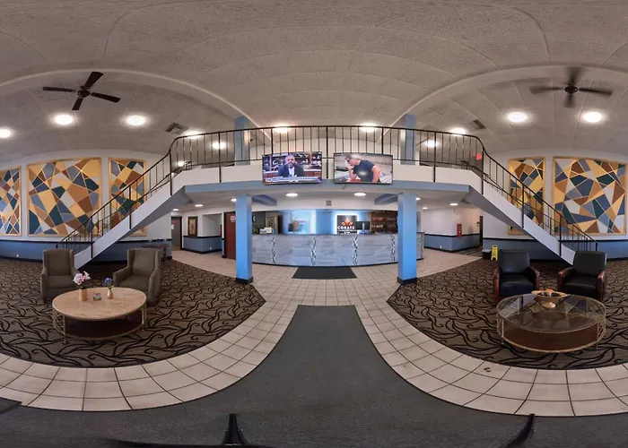 Coratel Inn And Suites By Jasper Lacrosse
