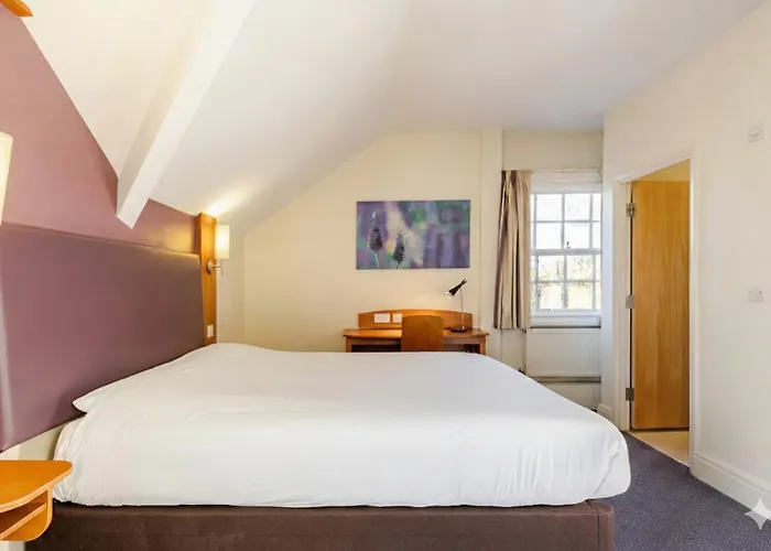 Alty Hotel