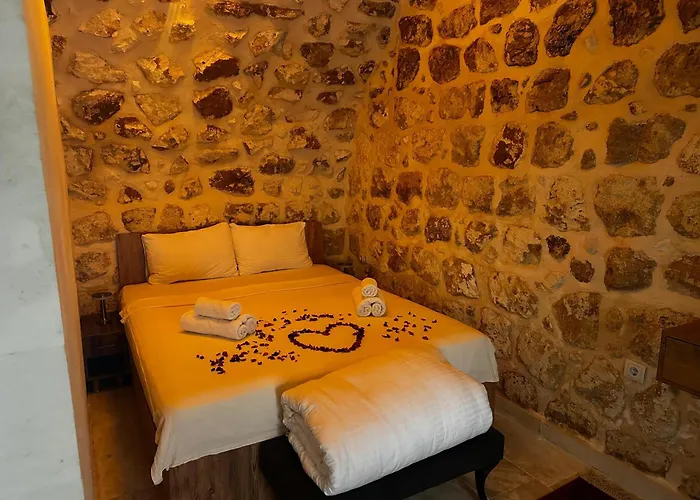 ŞAHMERAN HOTEL&Cafee