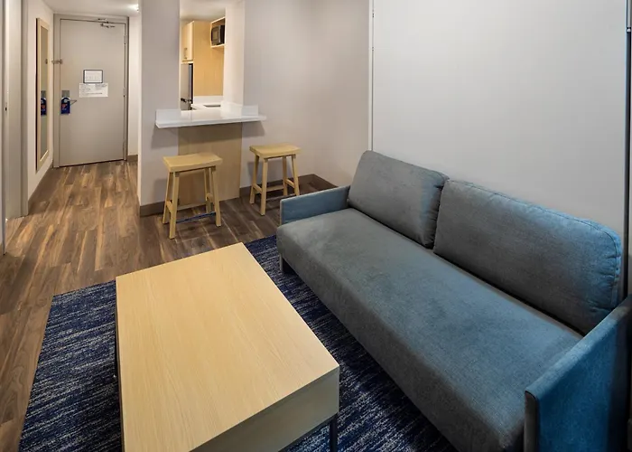 Holiday Inn Express & Suites - Atlanta Downtown By Ihg