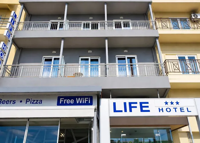 City Life Port Hotel